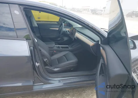 2022 Tesla Model 3 Long Range Dual Motor All-Wheel Drive z USA, uszkodzony, nr VIN 5YJ3E1EBXNF273177